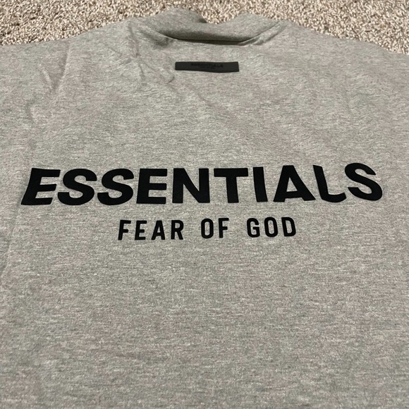 Essentials Fear Of God T Shirt Mens Dark Oatmea Crew Neck Short Sleeve - Picture 1 of 11
